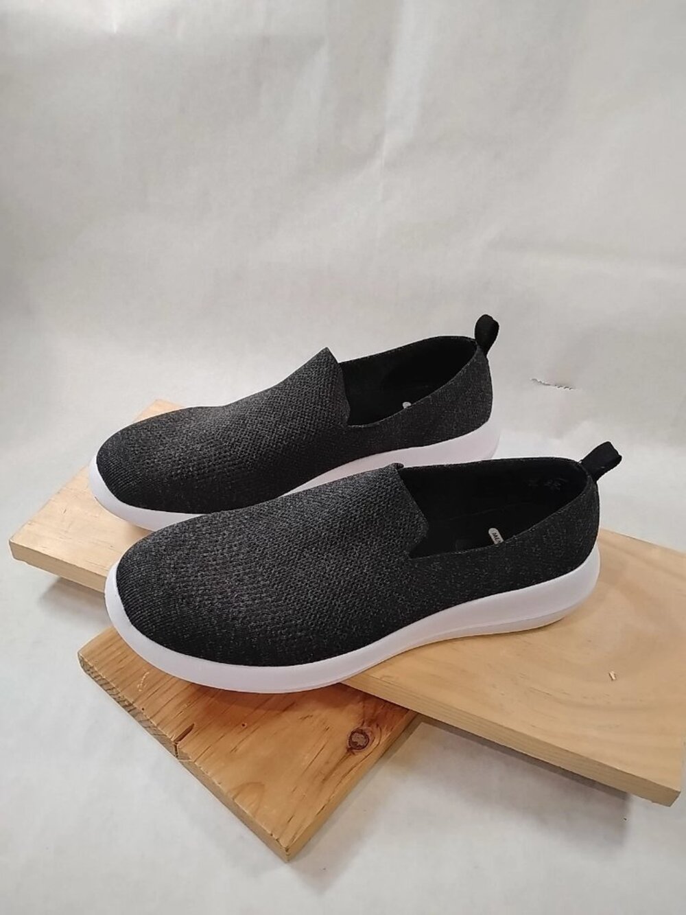 Athletic Works Confort Low Vamp Fabric Slip on Gray Athletic Shoes Sz 12W Unisex